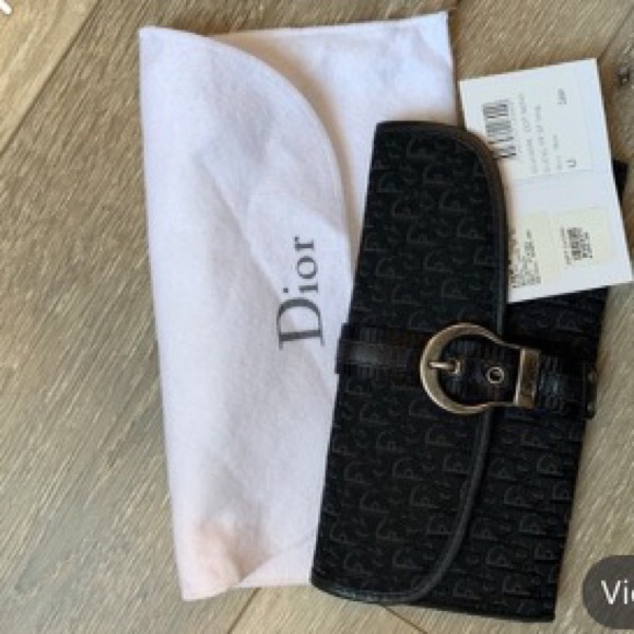 Wallet - Picture 1 of 1
